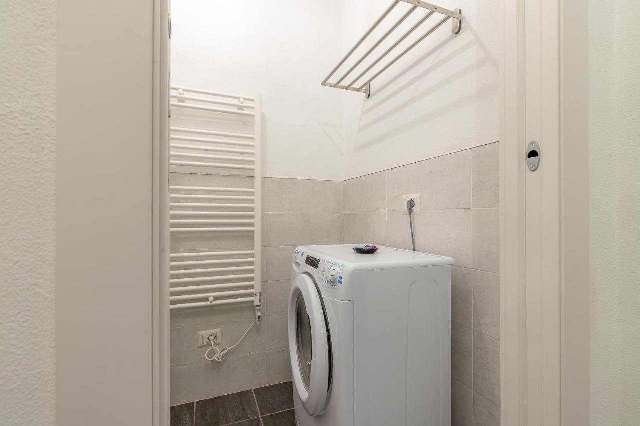 דירות טורנו Moderno Loft A Due Passi Dal Lago מראה חיצוני תמונה